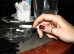 В кафе и ночных клубах города Винницы до сих пор продолжают курить в открытую